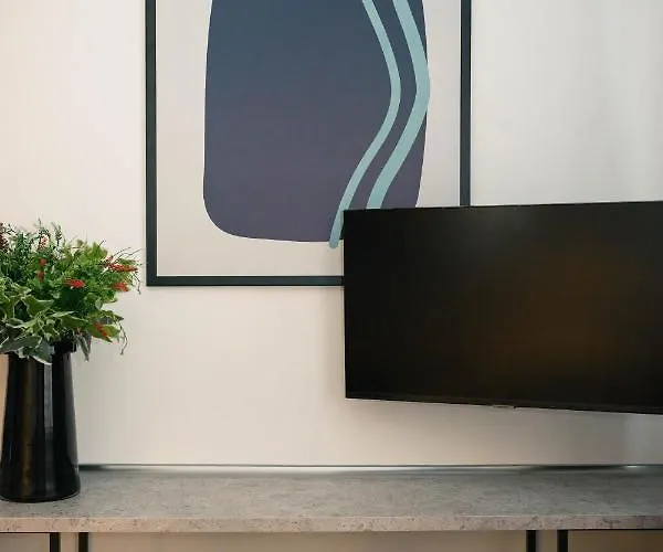 Black Marble - Design Apartment