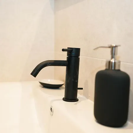 Black Marble - Design